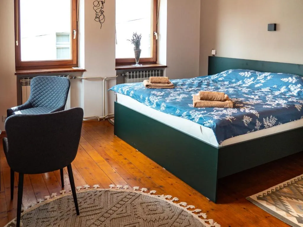 Andar's people image 5